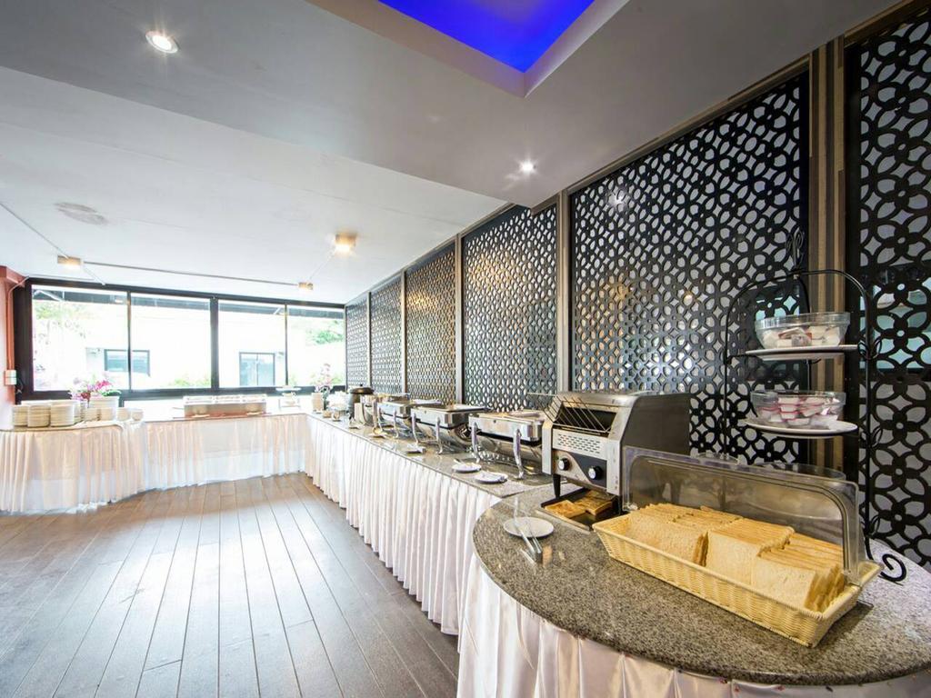 Grand Nai Harn Suites Rawai Exteriér fotografie